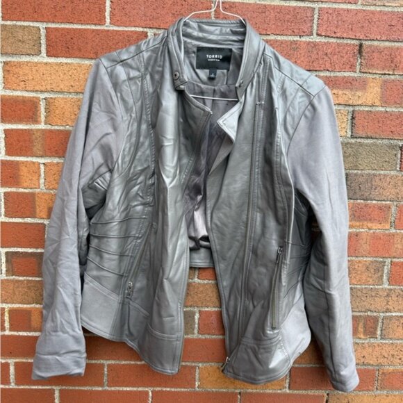 Torrid Gray Faux Leather Moto Jacket – Size 2 (2X) - Picture 1 of 4